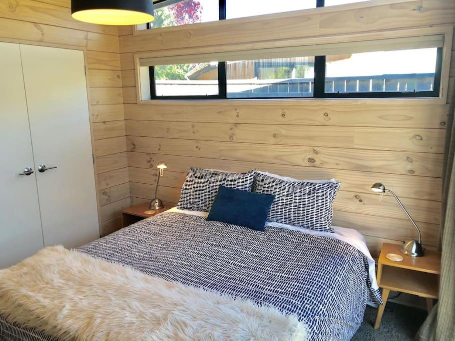 Modern Kowhai Cottage واناكا المظهر الخارجي الصورة