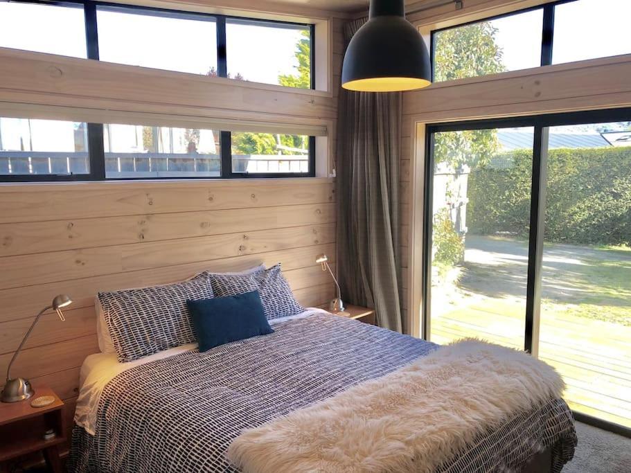 Modern Kowhai Cottage واناكا المظهر الخارجي الصورة